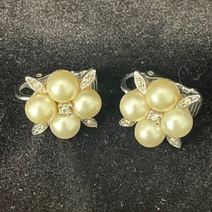 Vintage Marvella Pearl and Rhinestone Clip Earrings Gently Loved